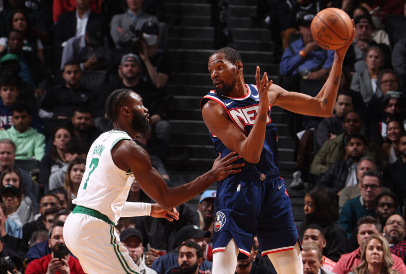 龙赛罗：若非库尔图瓦多次上演神奇扑救，皇马必将四球惨败（龙赛罗：若无库尔图瓦屡次神扑，皇马恐遭四球惨败）