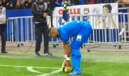 云南玉昆中场张宇峰：祝愿老东家长春亚泰早日重返中超（云南玉昆中场张宇峰：期盼老东家长春亚泰早日回归中超）