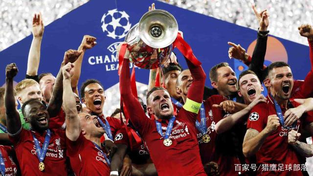 库里谈科尔和追梦冲突：连胜后提问还被负面情绪包围，很遗憾（库里谈及科尔与追梦冲突：连胜之际仍被负面情绪笼罩，感到遗憾）