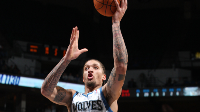 15岁英格兰天才边锋脱颖而出，引得巴萨蠢蠢欲动，未来锋线重要拼图（15岁英格兰妖锋崭露头角，巴萨心动不已，或成未来锋线关键一环）