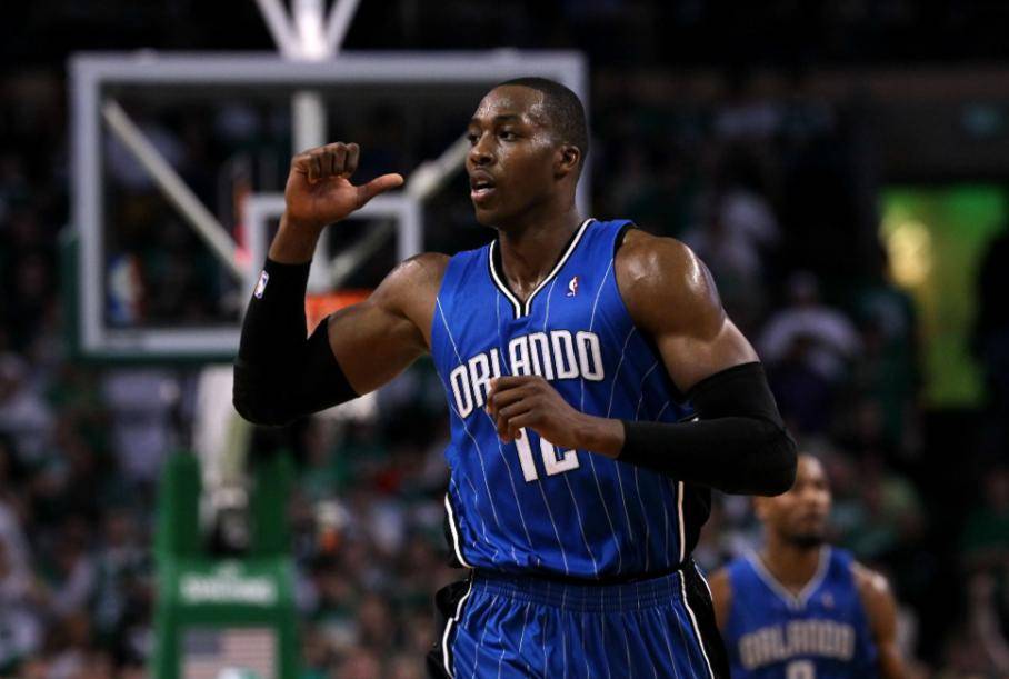 雷霆对阵马刺是近40年来第二次西部前二进行圣诞大战（雷霆与马刺上演近40年来第二次西部前二的圣诞大战）