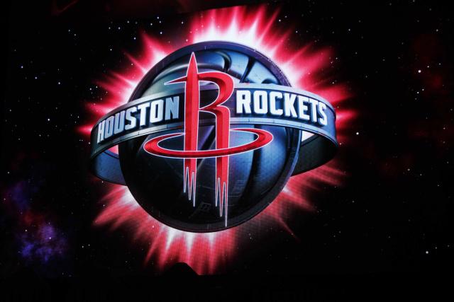 半场战报-公牛62-58领先骑士 吉迪13分 米切尔15分 加兰11+5（半场快讯：公牛62-58暂领先骑士，吉迪13分，米切尔15分，加兰11分5助攻）