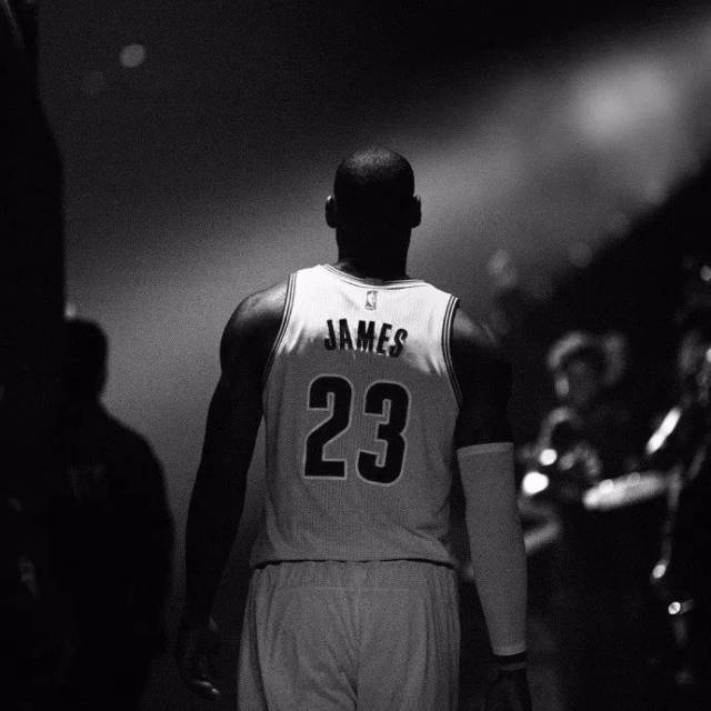 托马斯·弗兰克：热刺将在一月转会窗口大展拳脚（托马斯·弗兰克称热刺将在一月转会窗迎来大动作）