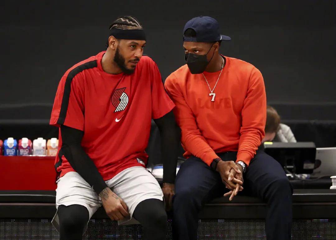 赛季得分新高！巴恩斯全场投篮20中10，得到31分5板5助（巴恩斯砍赛季新高31分，20投10中外加5篮板5助攻）