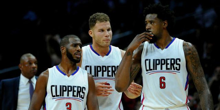 独行侠状元秀弗拉格vs勇士27分全过程：单核21投13中完美发挥（状元弗拉格率独行侠战勇士轰27分：21投13中单核神勇全场回顾）