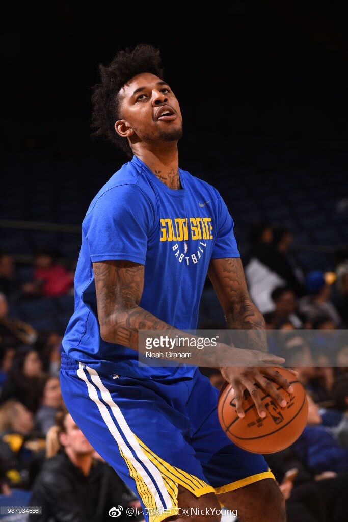 强势爆发！戈贝尔13中11轰24分14板（戈贝尔统治禁区：13投11中轰24分14板）