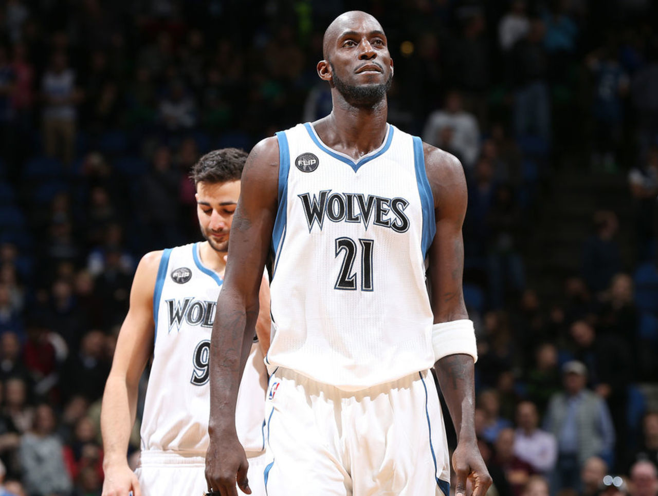 博雷戈：奎因如此年纪这么沉稳难得一见 我们都相信他的选择（博雷戈盛赞奎因：年轻却沉稳罕见，我们信任他的抉择）