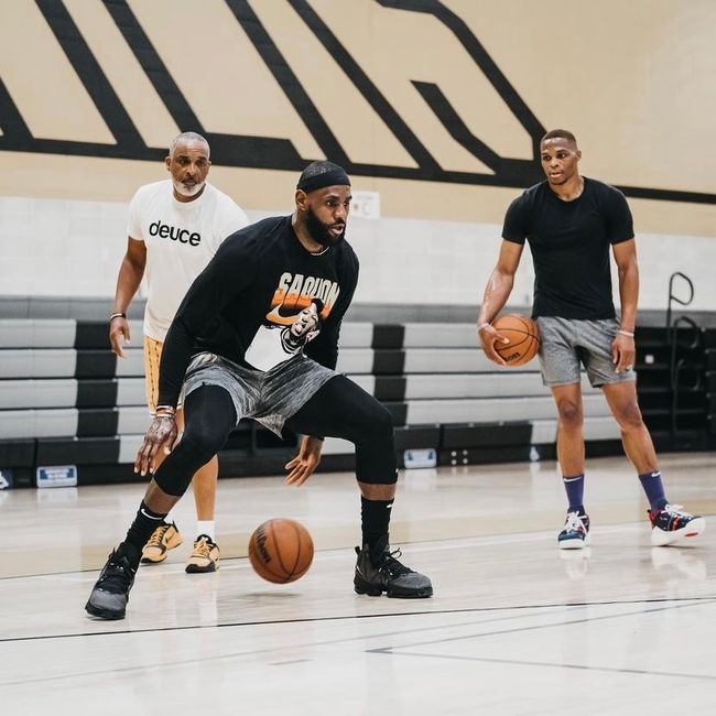 罗马诺：尤文并未追逐坎塞洛，球员不降薪意甲俱乐部无法负担（罗马诺：尤文无意引进坎塞洛，若不降薪意甲球队难以承担其薪资）