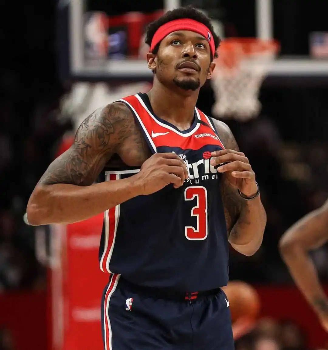 打入一球，费尔明当选巴萨回归诺坎普首战全场最佳球员（费尔明破门，荣膺巴萨重返诺坎普首战全场最佳）