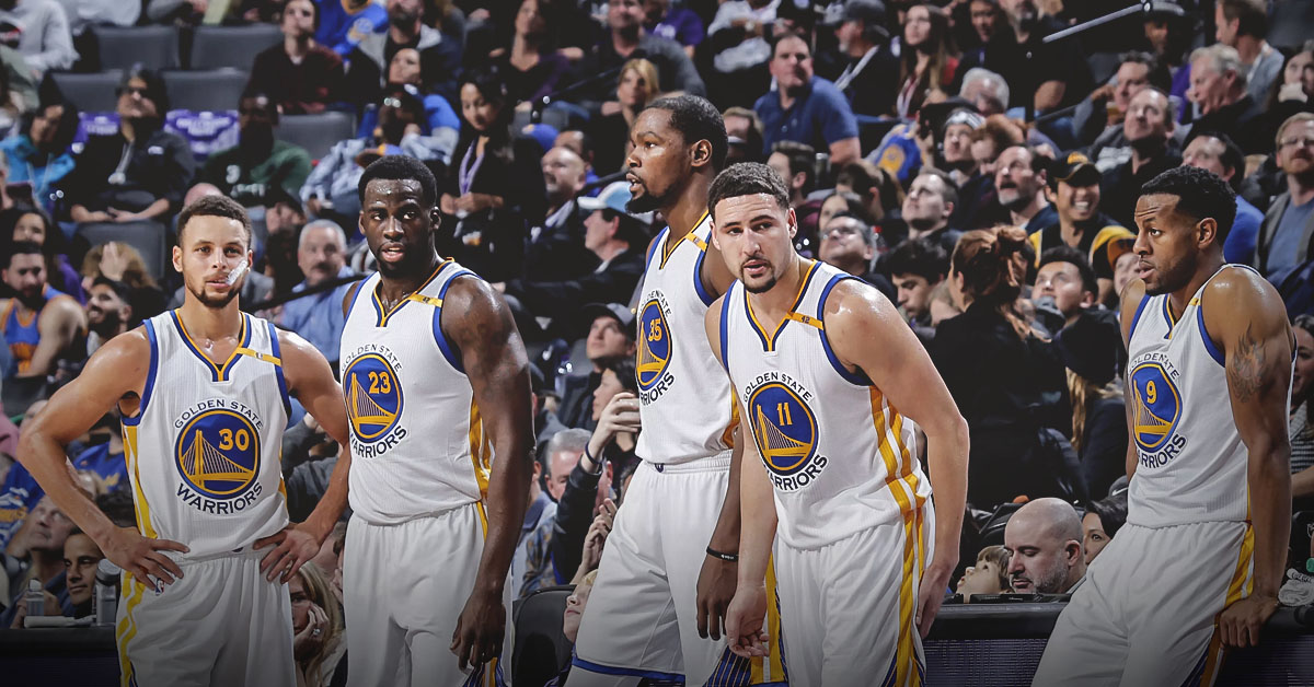 库蒂尼奥身价下降到350万欧，巅峰身价1.5亿，本赛季52场11球（库蒂尼奥由1.5亿巅峰跌至350万欧，本赛季52场打进11球）