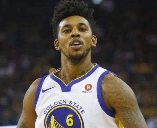 杜兰特率火箭大胜湖人！14中8高效贡献25+9 激情对飙詹姆斯东契奇（杜兰特率火箭狂胜湖人，14投8中高效砍下25分9篮板，与詹姆斯、东契奇激情对飙）