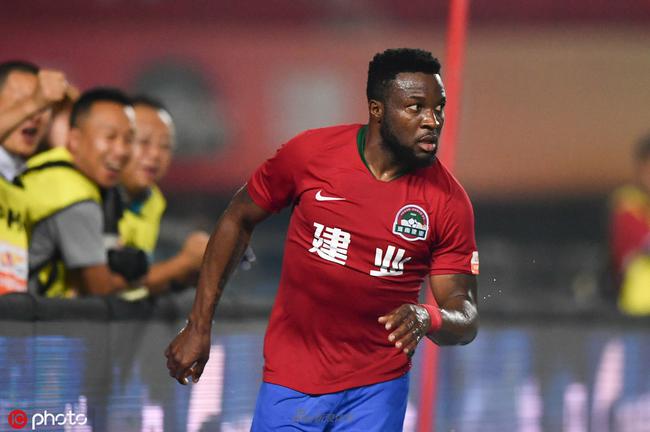 阿尔瓦雷斯马竞生涯欧冠进球数上双，成队史第三人（欧冠进球上双，阿尔瓦雷斯跻身马竞队史第三人）