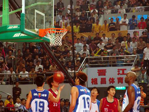 足球报：青岛海牛外援兰克尔-泽的个人操守确实存在问题（足球报称：青岛海牛外援兰克尔-泽被指存在个人操守问题）